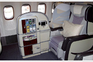 Самолет Air Emirates - Боинг 777-300